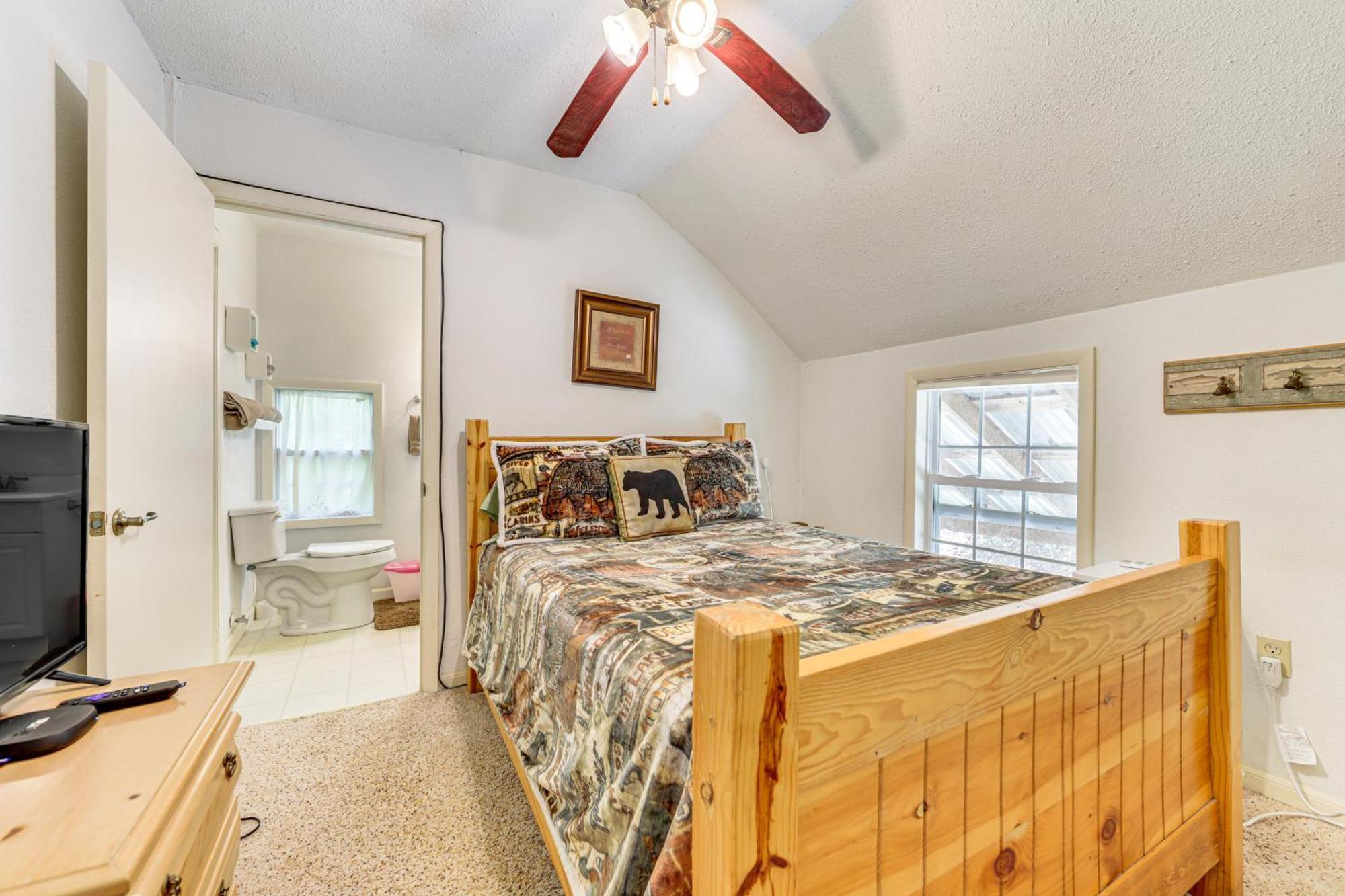 Bryson City Cottage With Hot Tub And Waterfall Views! Экстерьер фото