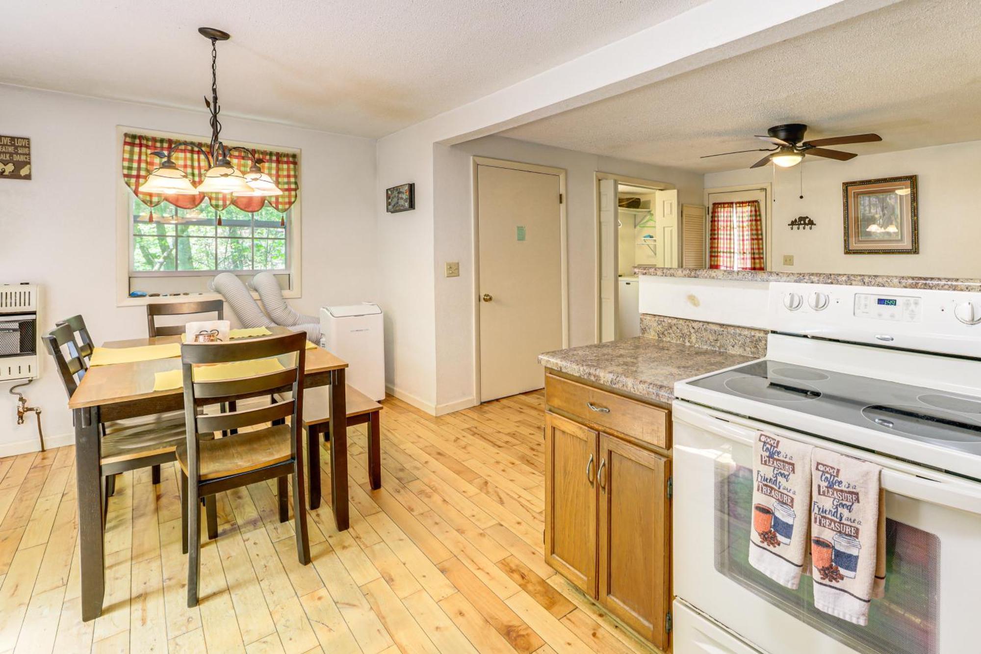 Bryson City Cottage With Hot Tub And Waterfall Views! Экстерьер фото