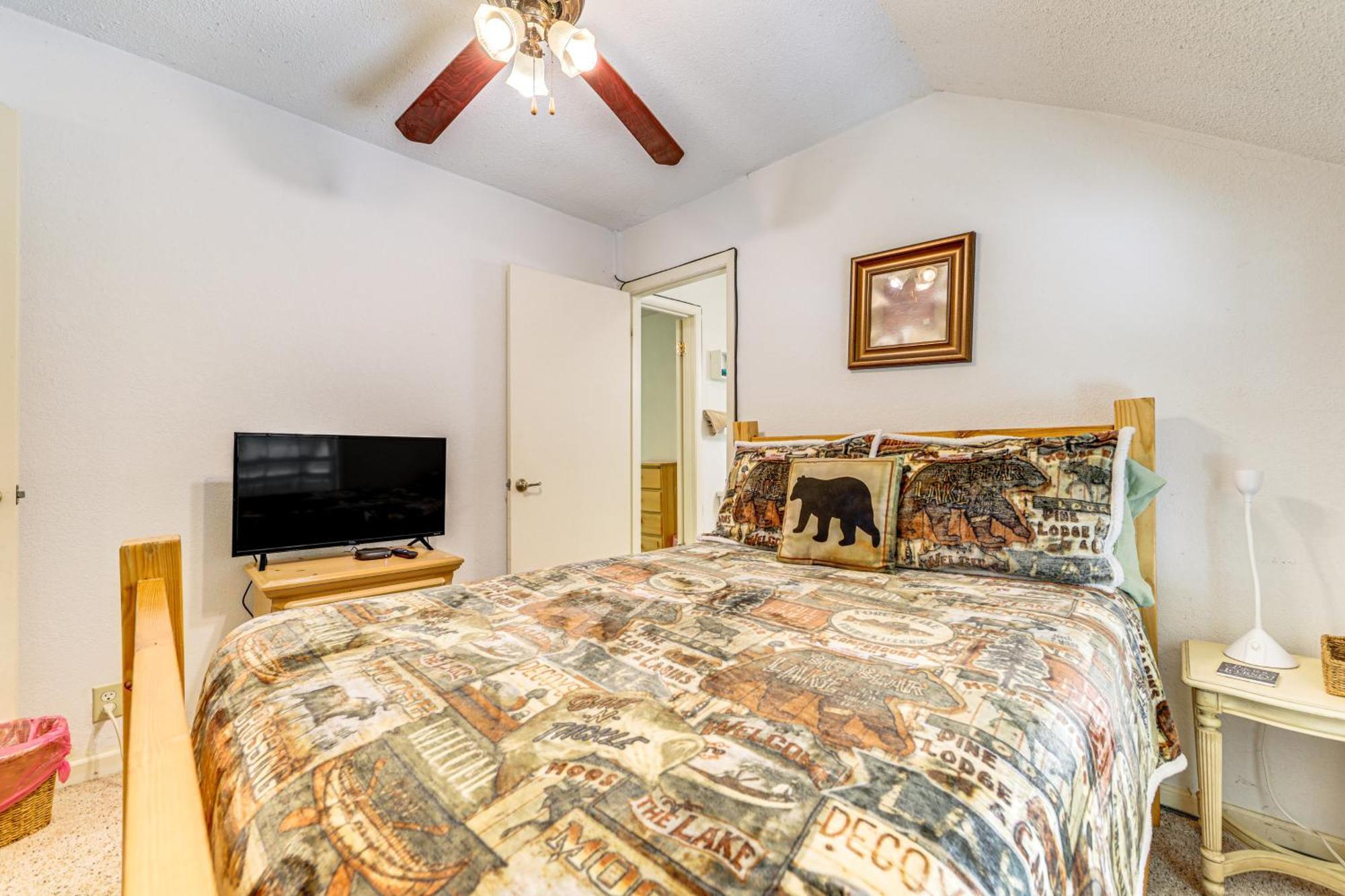 Bryson City Cottage With Hot Tub And Waterfall Views! Экстерьер фото