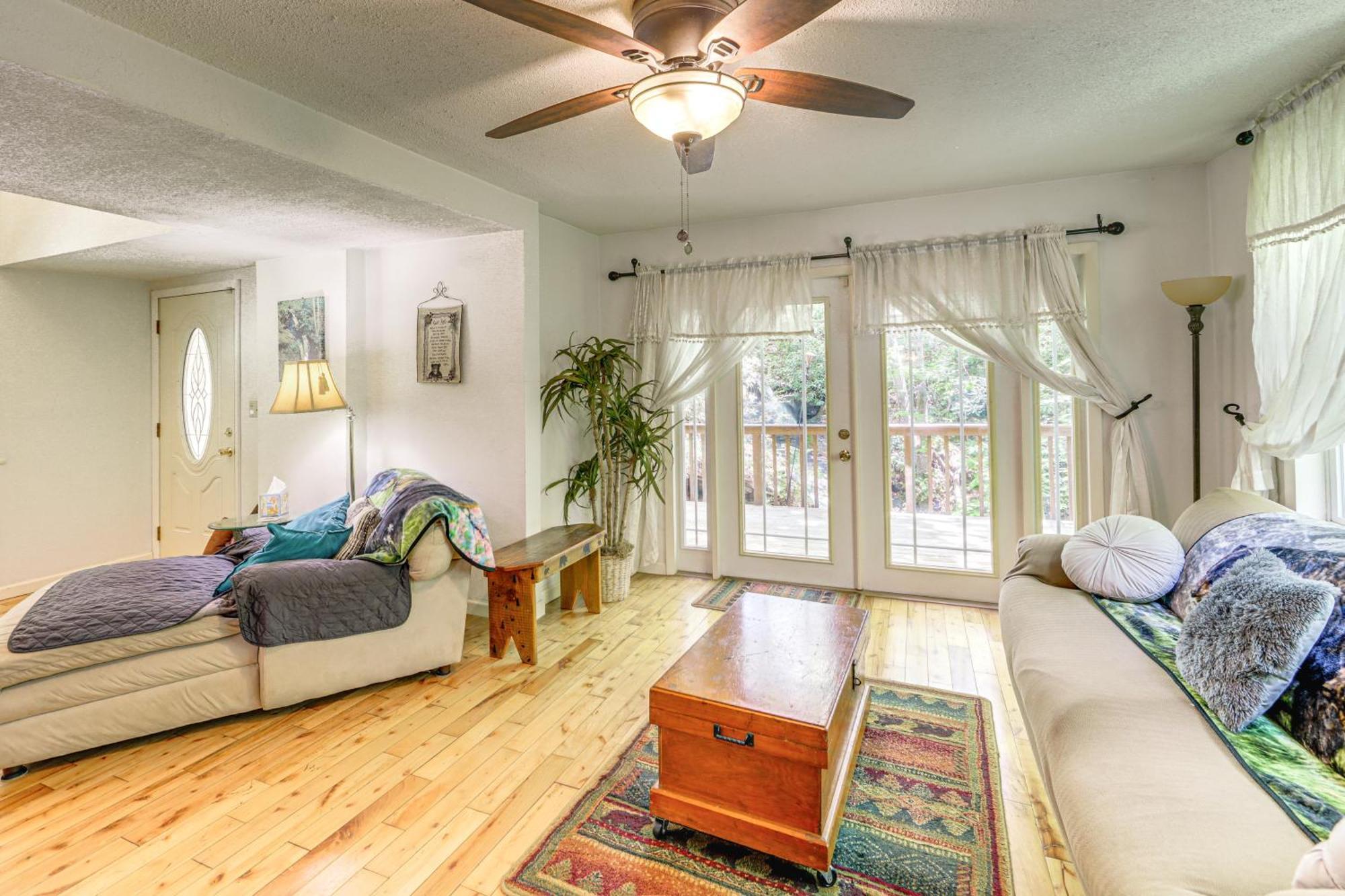 Bryson City Cottage With Hot Tub And Waterfall Views! Экстерьер фото